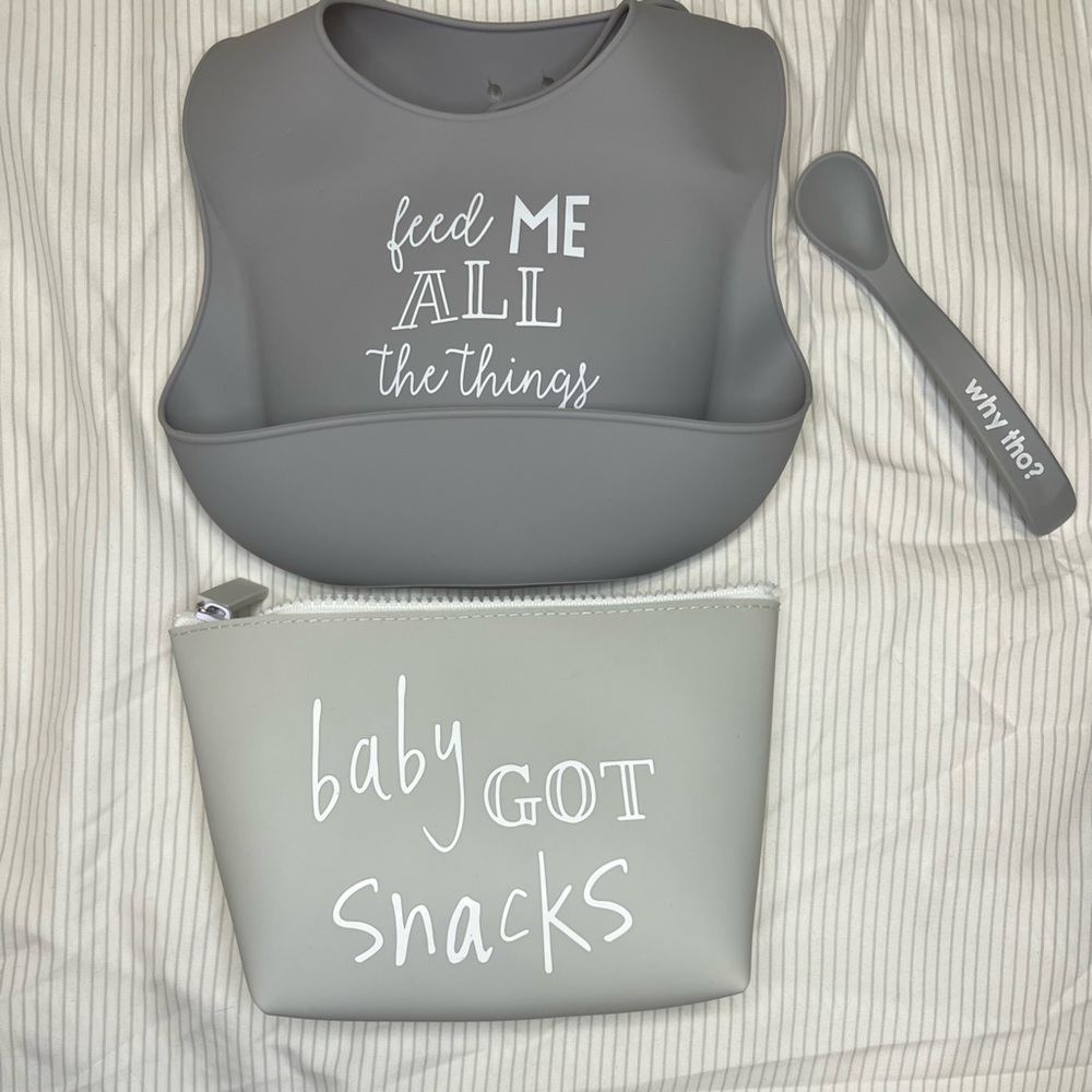 Mud Pie Silicone Feeding Set